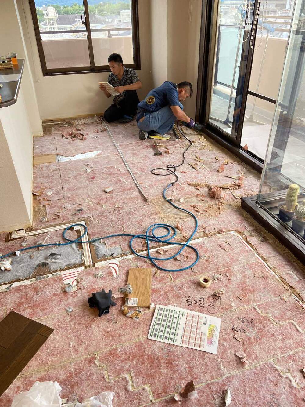 解体工事開始