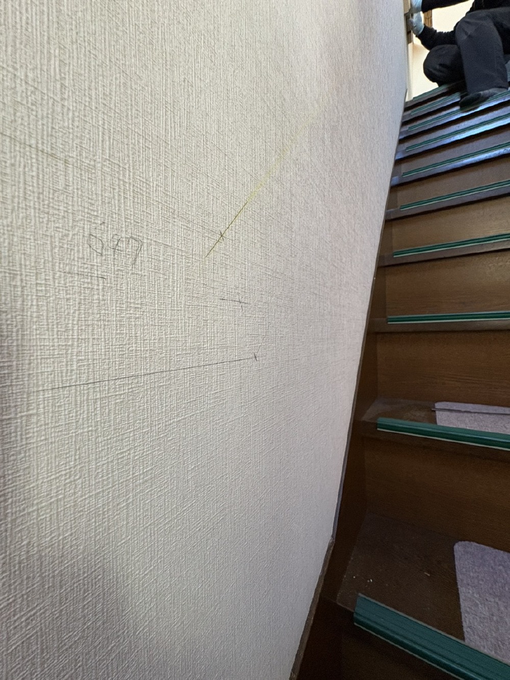 階段手すり取付①