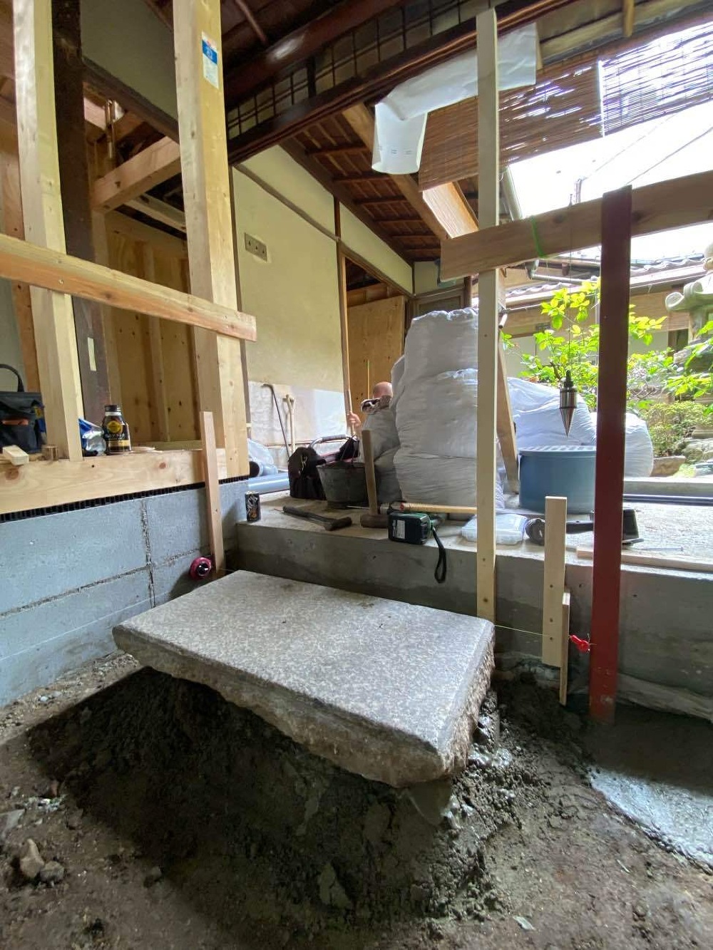 敷石据え