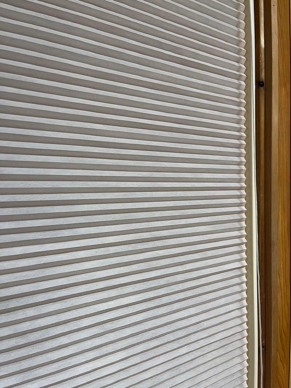 ハニカムスクリーン