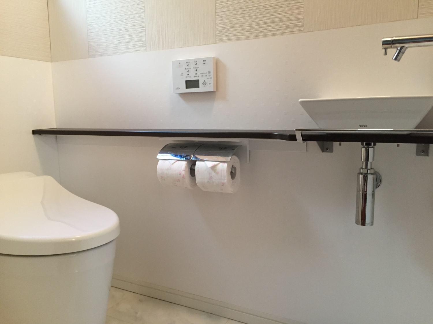シンプル+デザイン+快適さを考えたトイレ