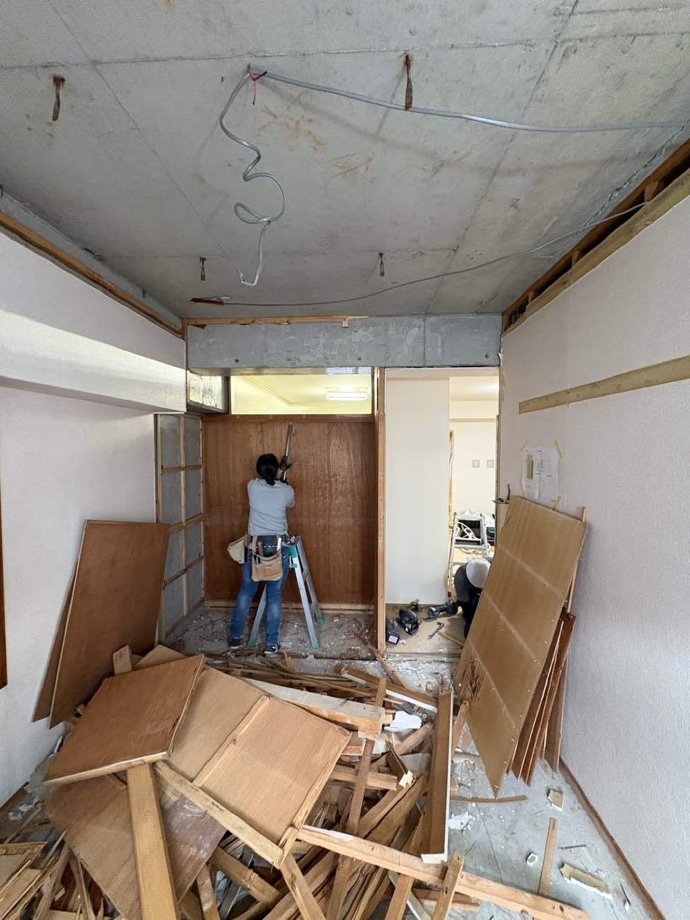 和室解体工事①