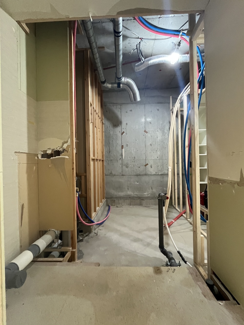 浴室組み立て前