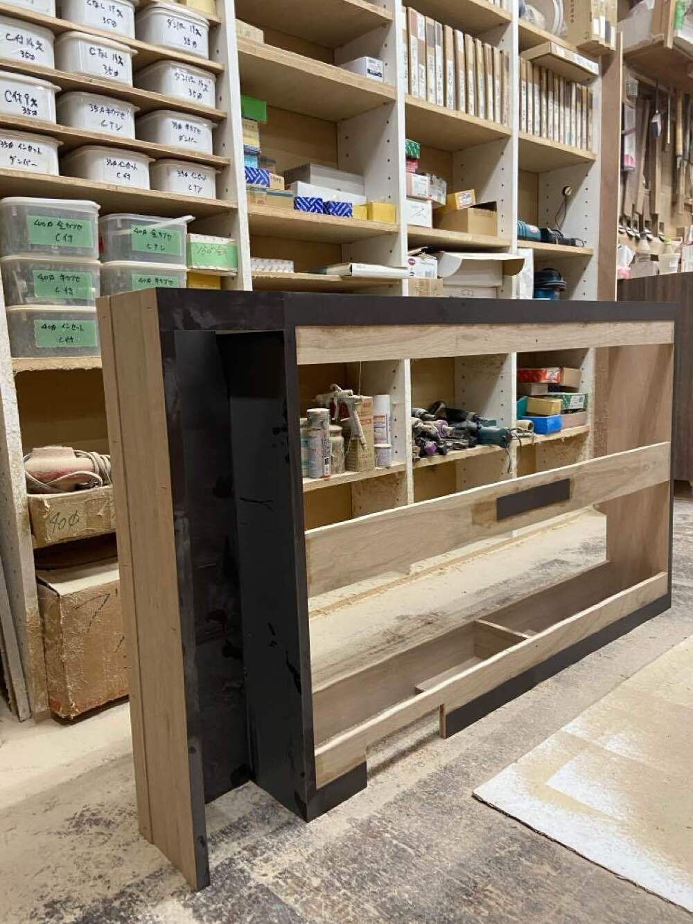 家具工事①