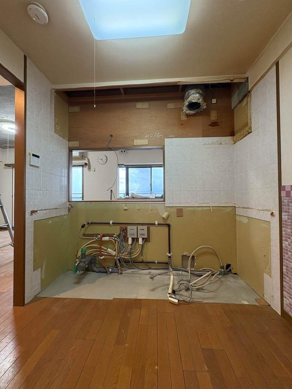 水廻り解体工事(キッチン)
