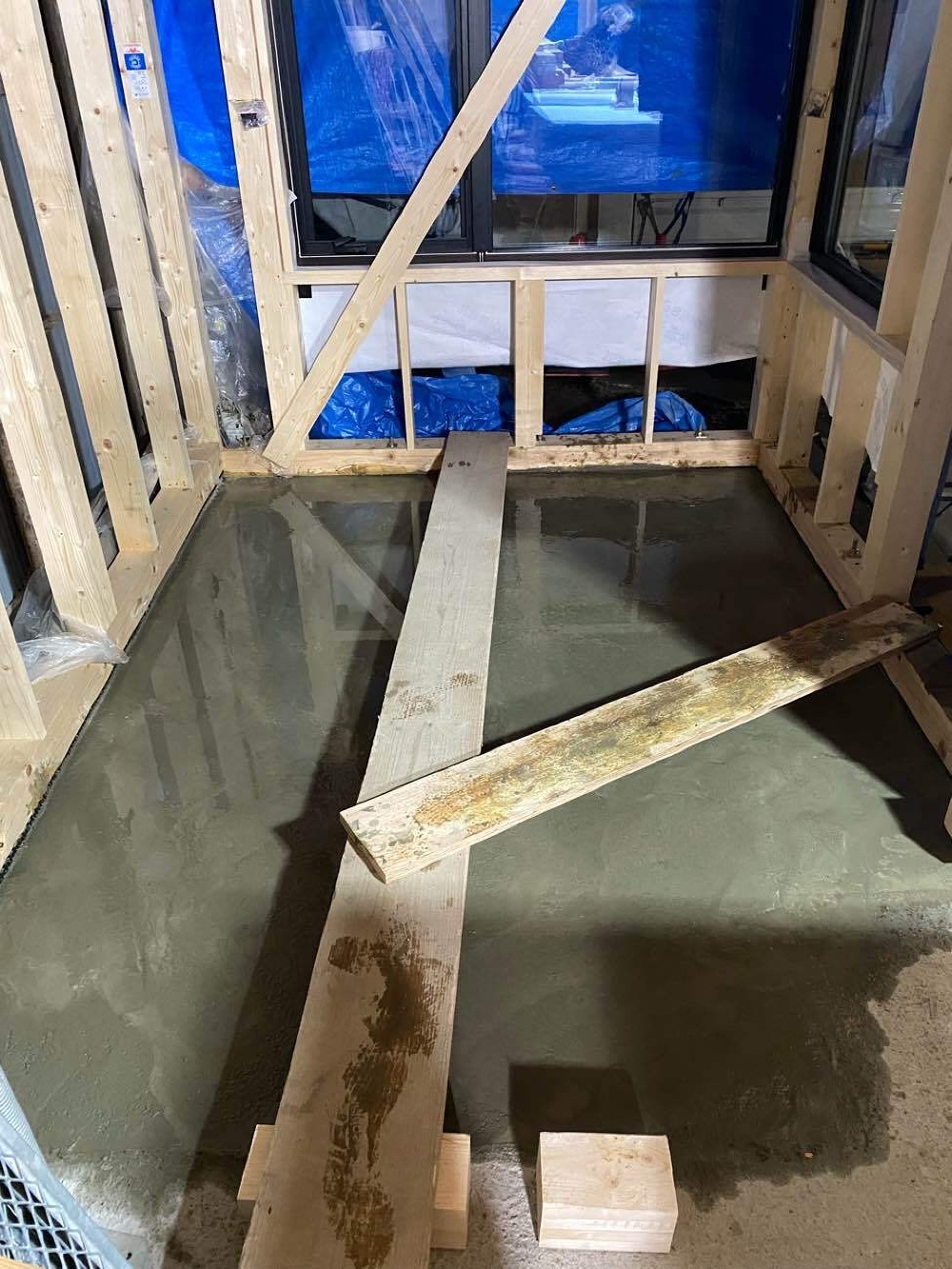 土間コンクリート打ち