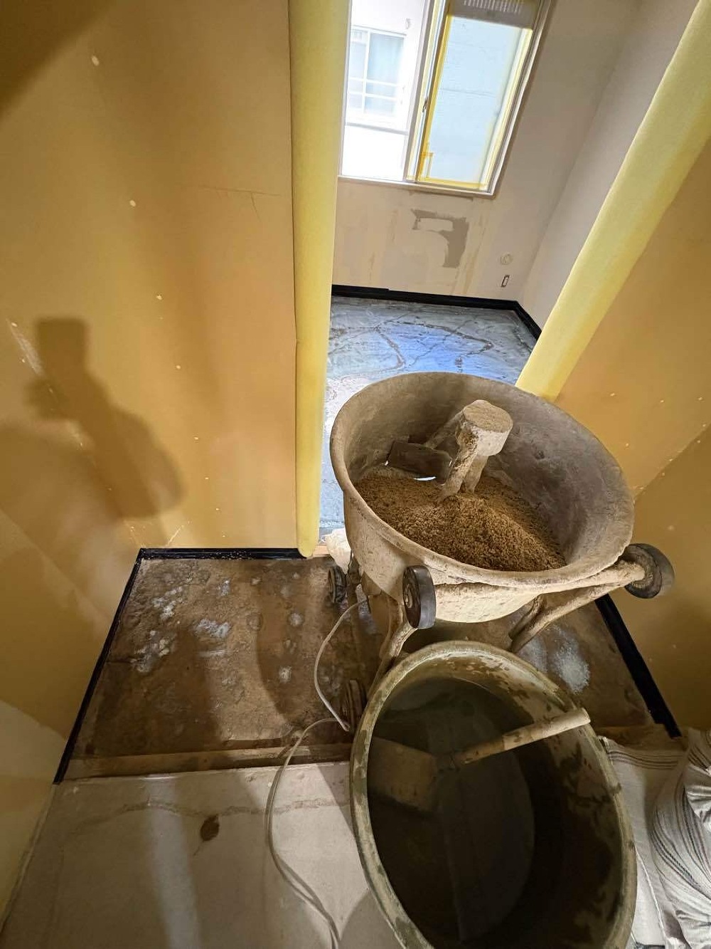 左官工事(モルタル増し打ち)