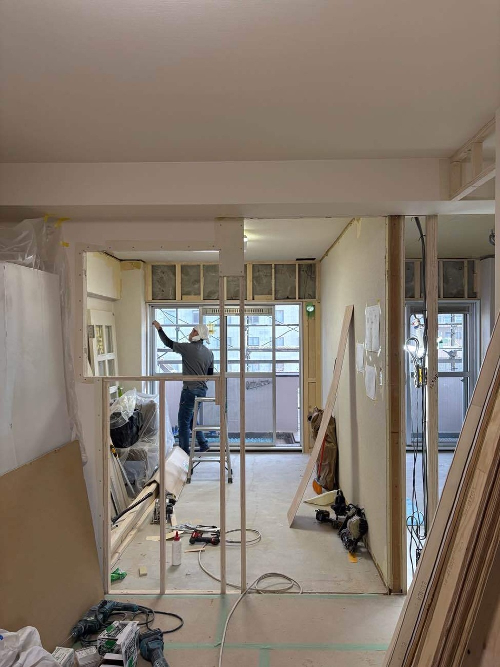 間仕切りの室内窓