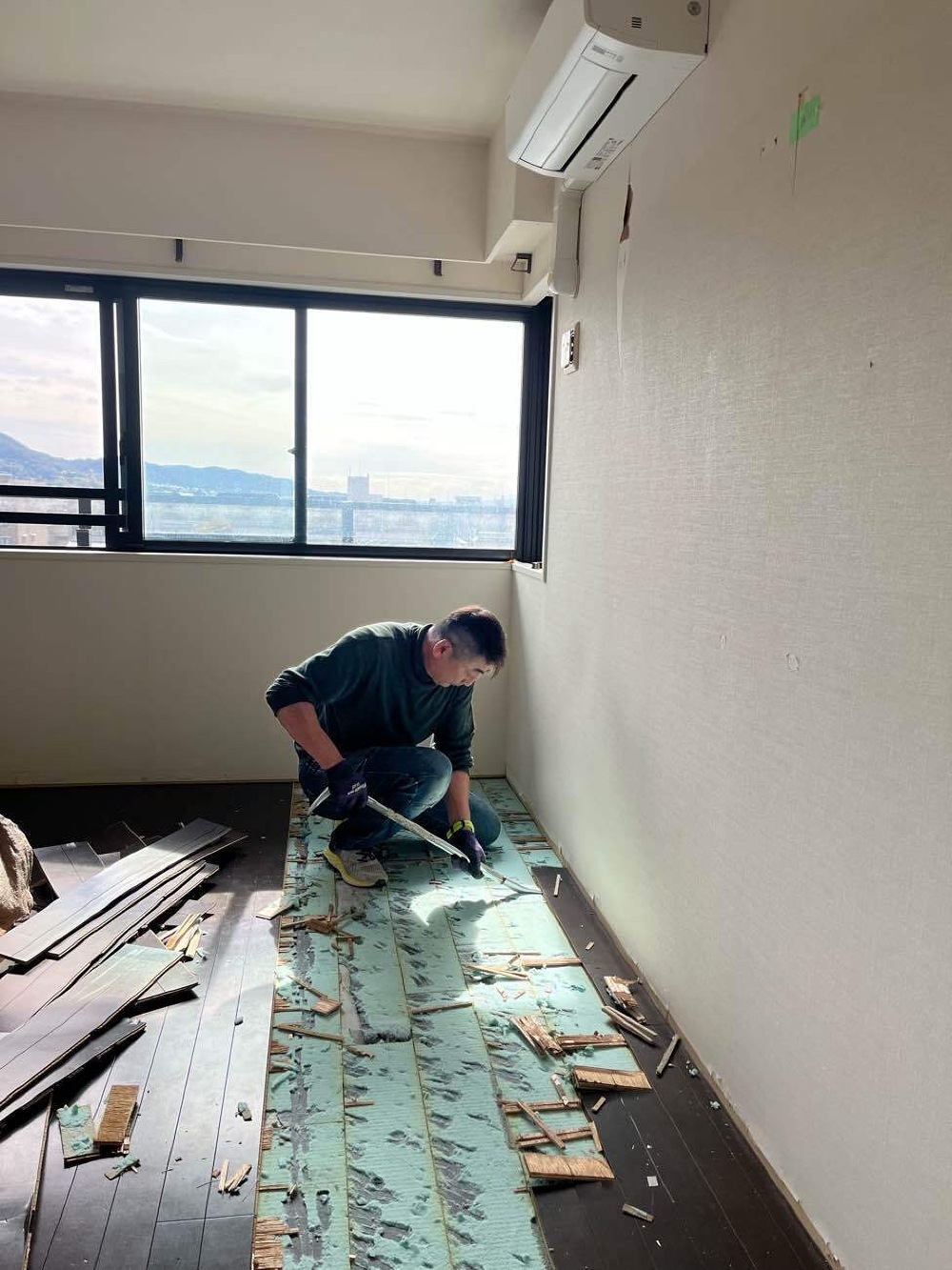 フローリング捲り